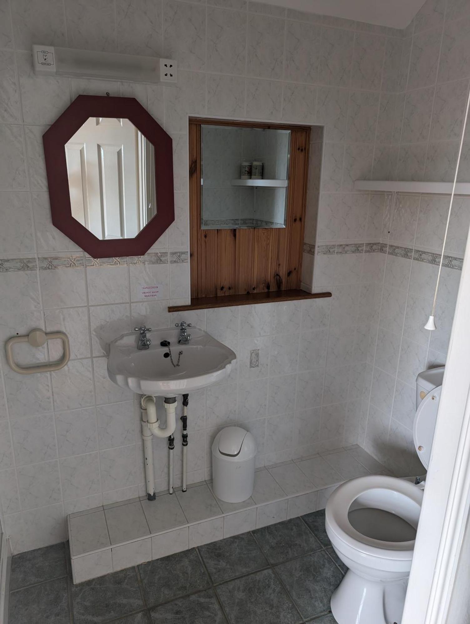 Clare House Bed & Breakfast Балликасл Экстерьер фото