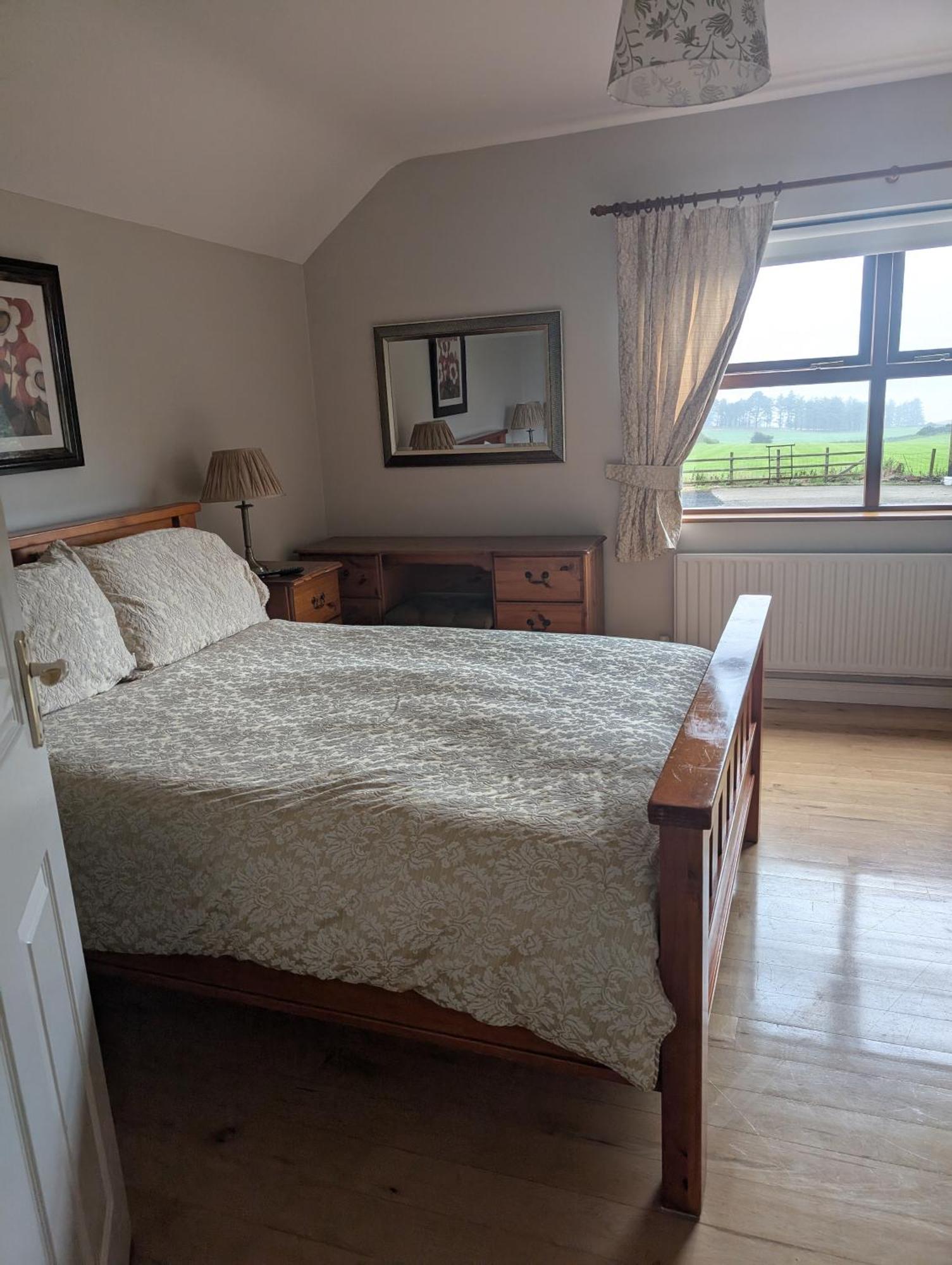 Clare House Bed & Breakfast Балликасл Экстерьер фото