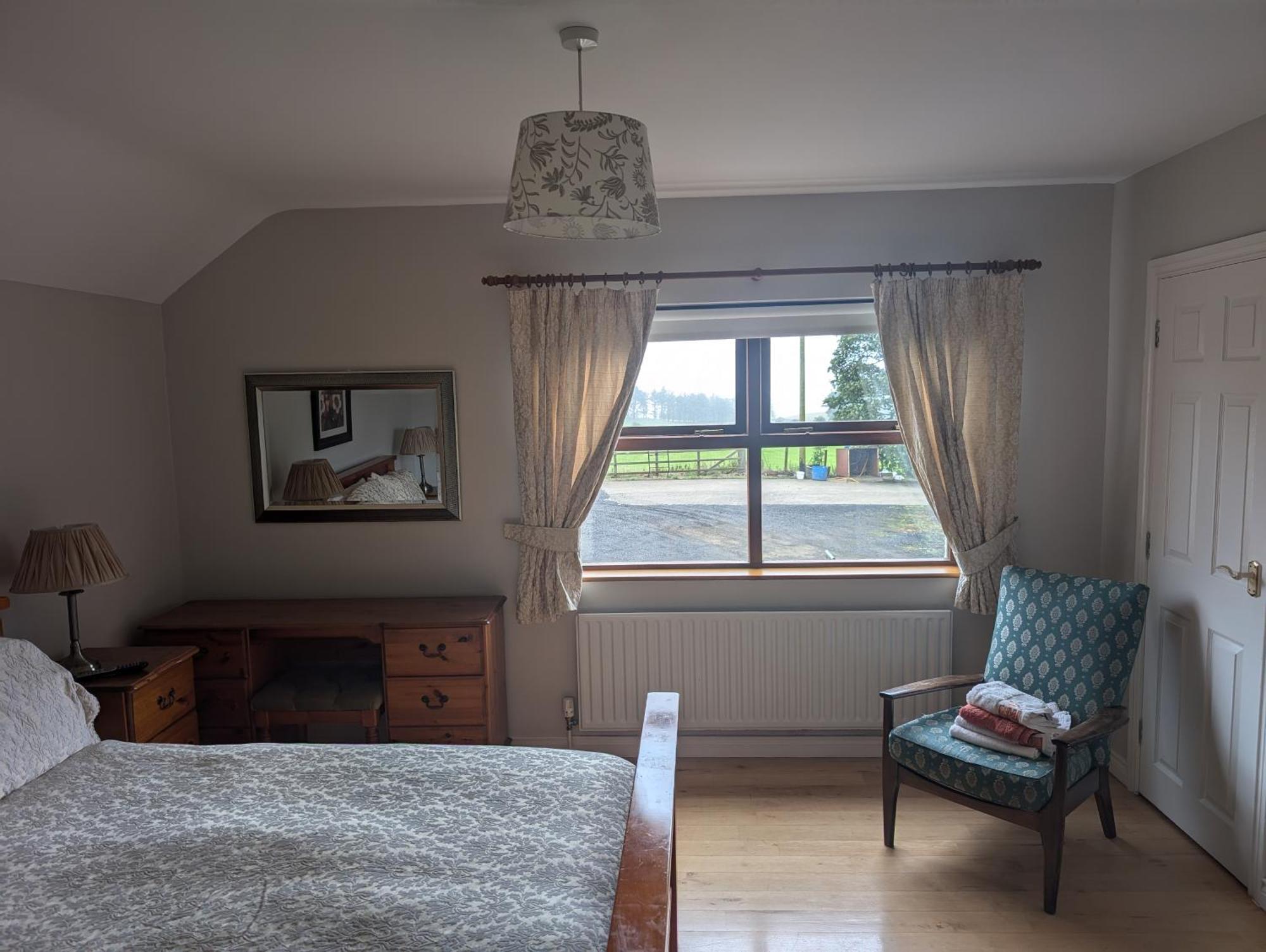 Clare House Bed & Breakfast Балликасл Экстерьер фото